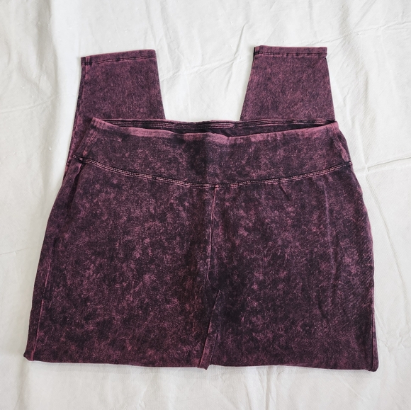 Zenana Material washed wide waistband moto leggings Plum - Picture 4 of 12